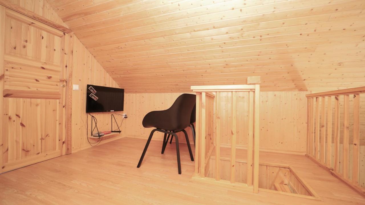 Dixon Cabin Nr. 7 / Dixon Sumarhus Nr. 7 @Kirkjubraut Talknafjordur المظهر الخارجي الصورة
