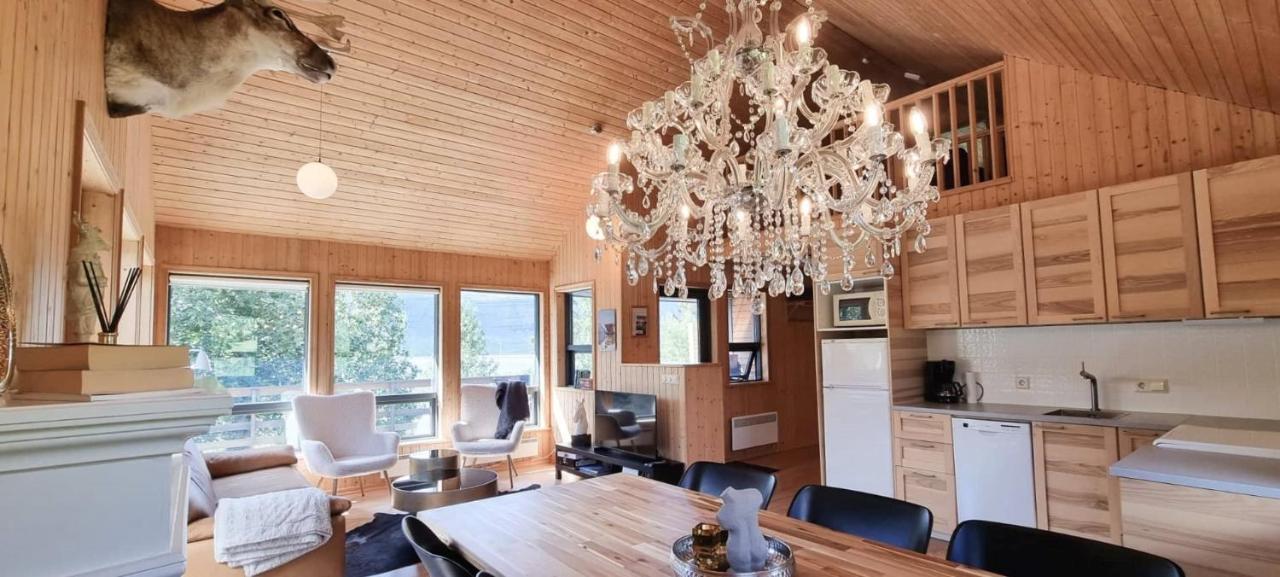 Dixon Cabin Nr. 7 / Dixon Sumarhus Nr. 7 @Kirkjubraut Talknafjordur المظهر الخارجي الصورة