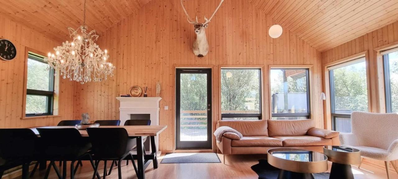 Dixon Cabin Nr. 7 / Dixon Sumarhus Nr. 7 @Kirkjubraut Talknafjordur المظهر الخارجي الصورة